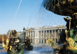 Hotel De Crillon Entrance with fountain